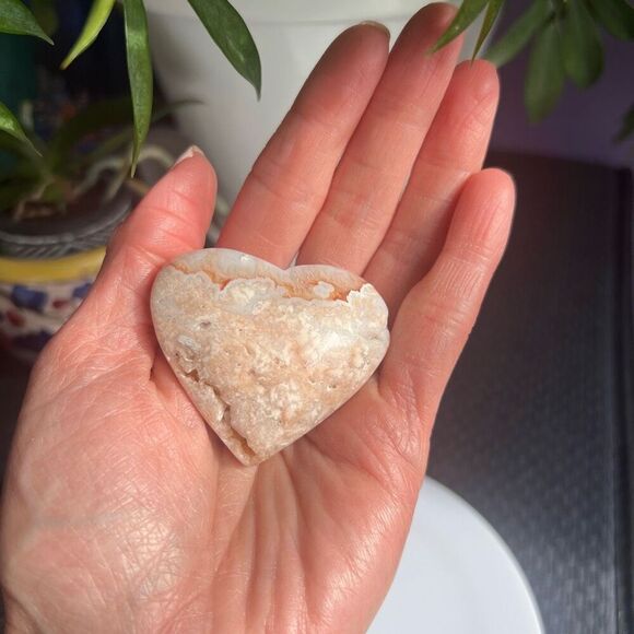 Pink Agate Crystal Heart‎ Carving (#8) - Picture 2 of 10